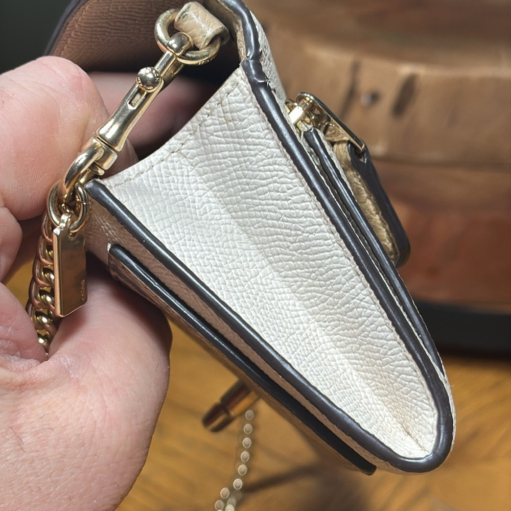 COACH Slim Turnlock Envelope Wallet With Chain - Picture 15 of 16